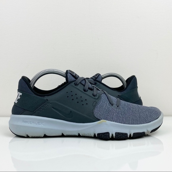 flex control tr3 training sneaker